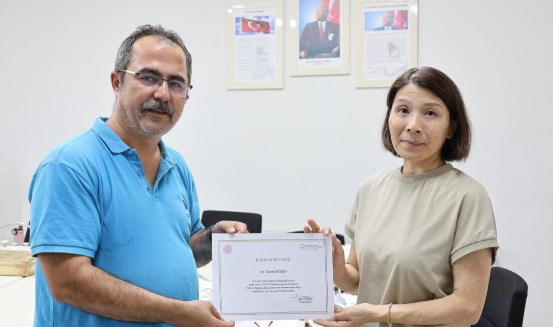 Bursa'da geleneksel Türk işi atölyesi ile tarihi ve kültürel mirası