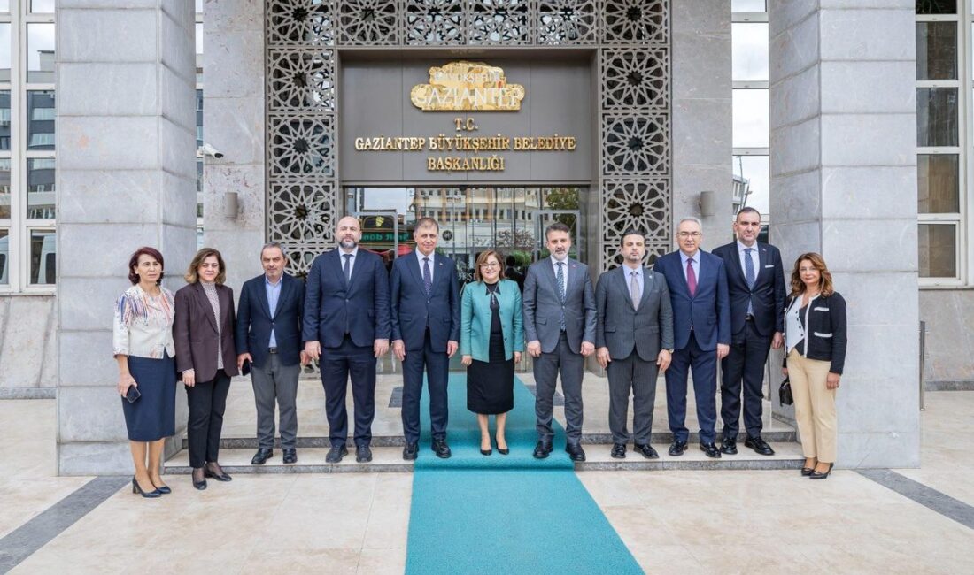Bursa'da halk konforunu artırmaya yönelik kapsamlı projemizle yaşam kalitenizi yükseltiyoruz.