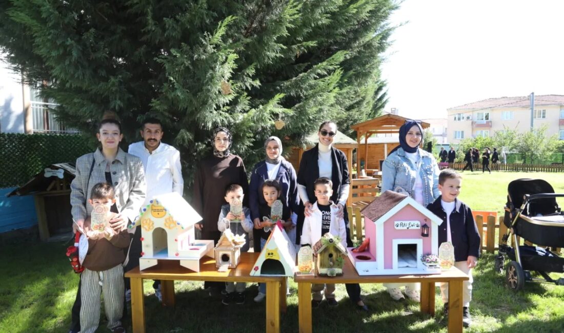 Bursa'da düzenlenen hayvan sevgisi etkinliğiyle hayvanlara olan şefkatinizi gösterin, bilinçlenin
