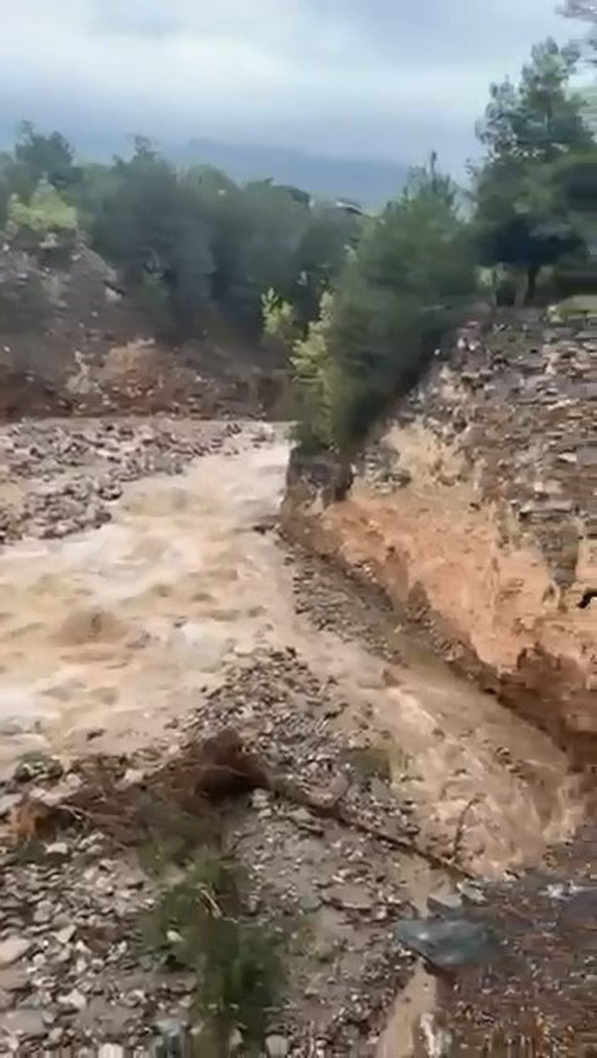 Bursa'da yaşanan heyelan ve sağanak yağışların etkileri, güvenlik önlemleri ve