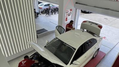 Bursa'da gerçekleşen hırsızlık olayı kamera kayıtlarına yansıdı. Güvenlik kameraları suçluyu