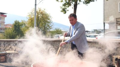 Bursa'da imece usulü salça çalışmasının tarihi, yöntemleri ve kültürel önemi