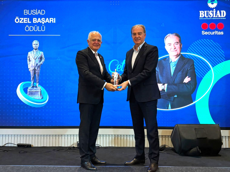 Bursa'da İş ve Sanat Ödülleri Sahiplerini Buldu