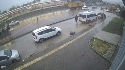 Bursa'da kayan tırın neden olduğu trafik kazası hakkında detaylı bilgi
