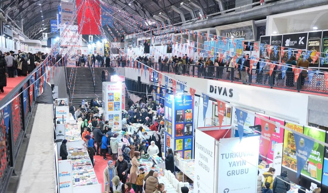 Bursa'da gerçekleşen Kitap Günleri büyük ilgi gördü, fuar boyunca kültür