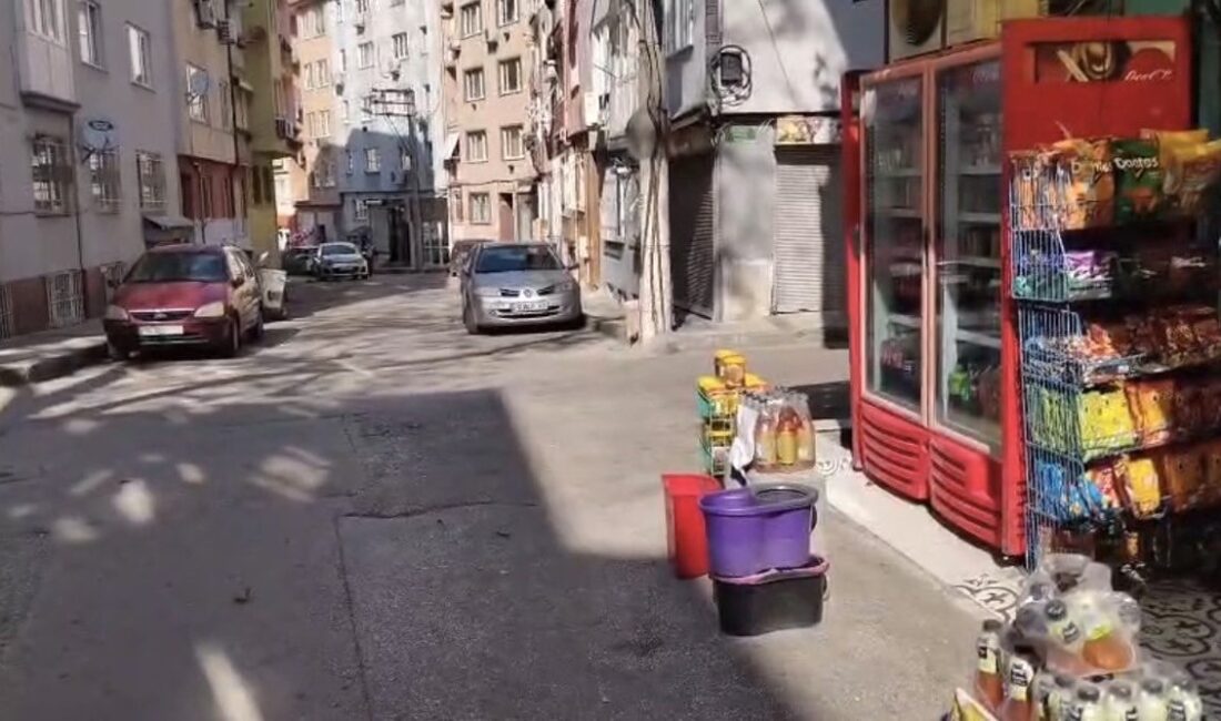 Bursa'da mahalle bakkalına güvenlik kamera videolu hediye ile iş yerinizi