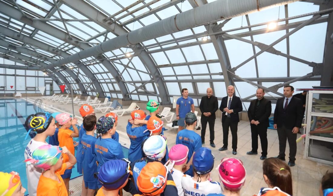Bursa'da yüzme branşı altyapısı yenilenerek sporculara modern ve güvenli bir