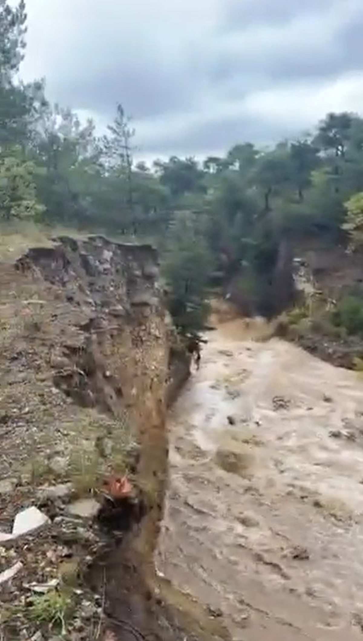 Bursa'da sağanak sonrası meydana gelen heyelan olayıyla ilgili detaylar, etkiler