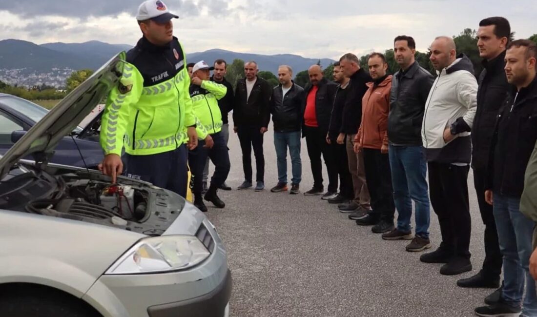 Bursa'da trafik güvenliği alanında kapsamlı yeni eğitimlerle sürücülerin ve yayaların
