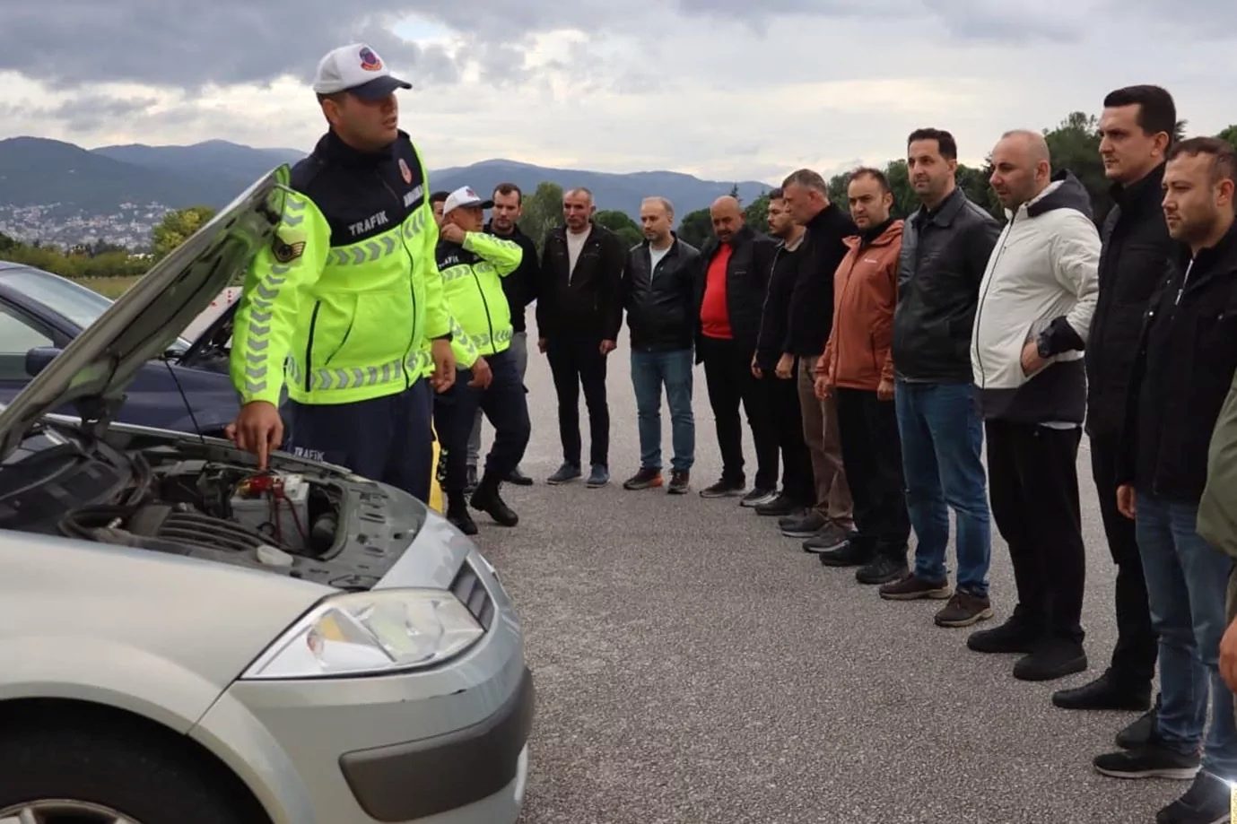 Bursa'da trafik güvenliği alanında kapsamlı yeni eğitimlerle sürücülerin ve yayaların