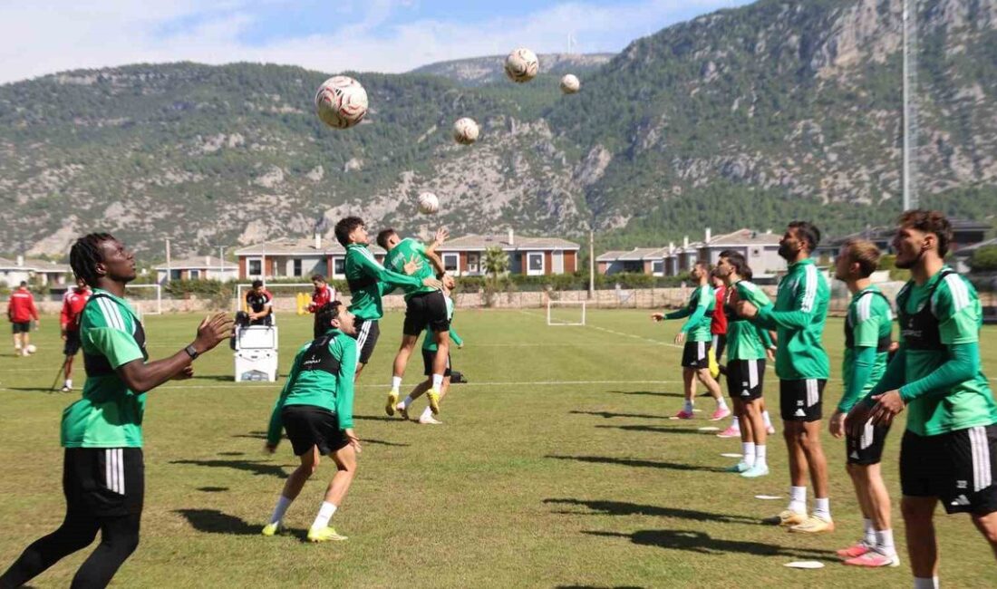 Bursa'da gerçekleşen trafik kazasında 3 kişi yaralandı. Olayla ilgili detaylar
