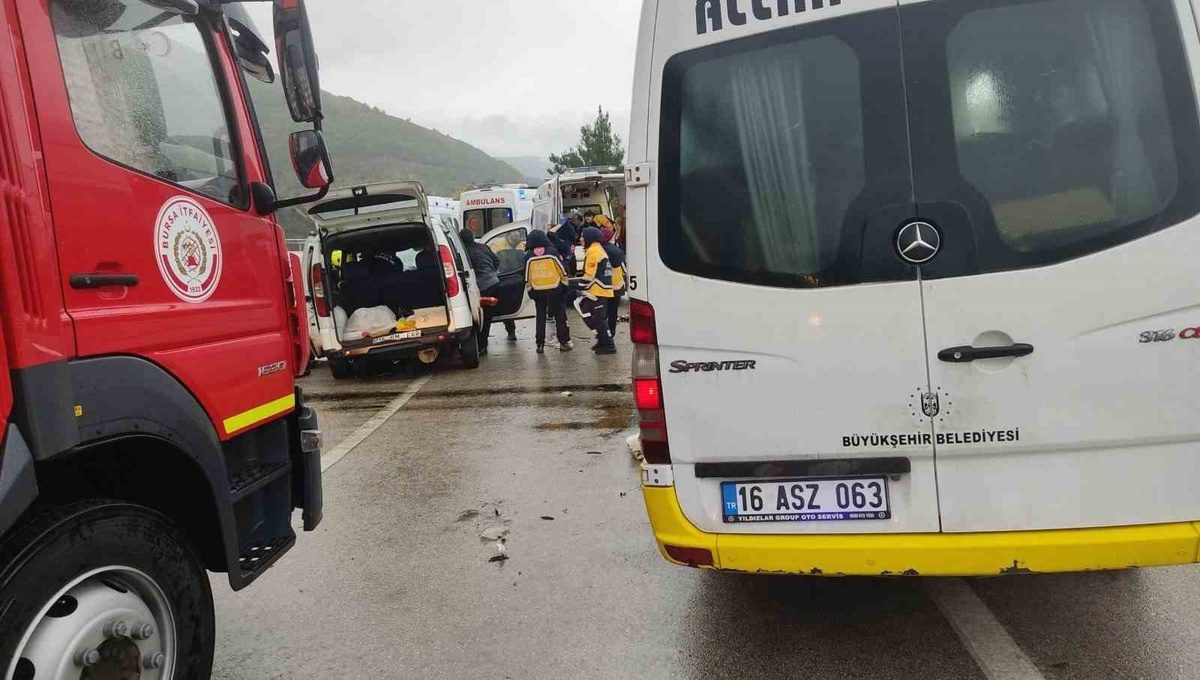 Bursa'da gerçekleşen trafik kazasında 80 yaşındaki kadın hayatını kaybetti. Olayla