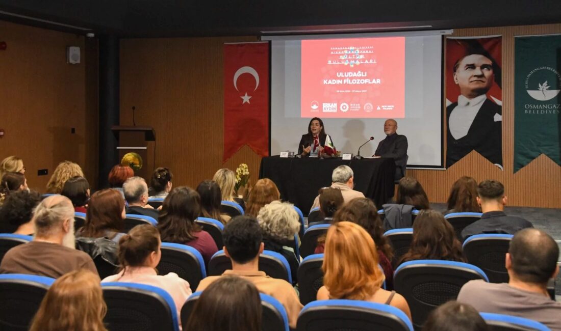 Bursa'da gerçekleşen Yapay Zeka Konferansı, teknolojinin geleceğine yön veren uzmanların