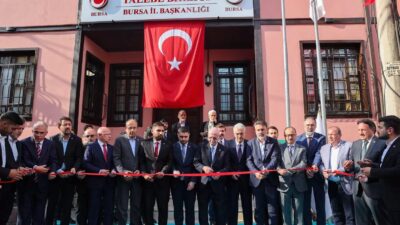 Bursa'da yeni hizmet binasının açılışı gerçekleştirildi. Kamu hizmetlerine ulaşımı kolaylaştırmak