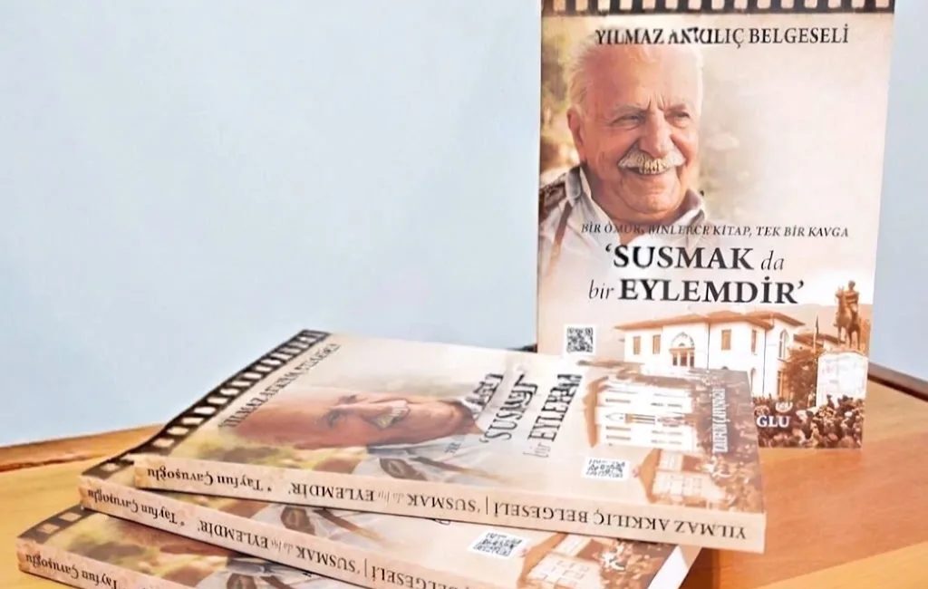 Bursa’da Yılmaz Akkılıç’ın yaşamını ve çalışmalarını ele alan kitap yayımlandı.