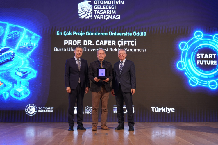 Bursa'daki Teknoloji Yarışmasında Ödüller Sahiplerini Buldu