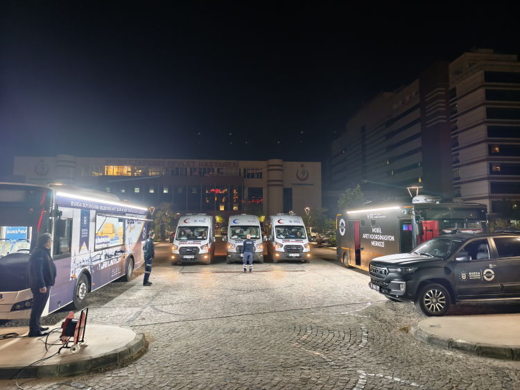 Bursa'dan Manisa'ya Feci Kaza Sonrası Ziyaretler