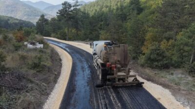 Bursa Büyükşehir Belediyesi, il genelinde ulaşım ağını güçlendirme çalışmaları kapsamında