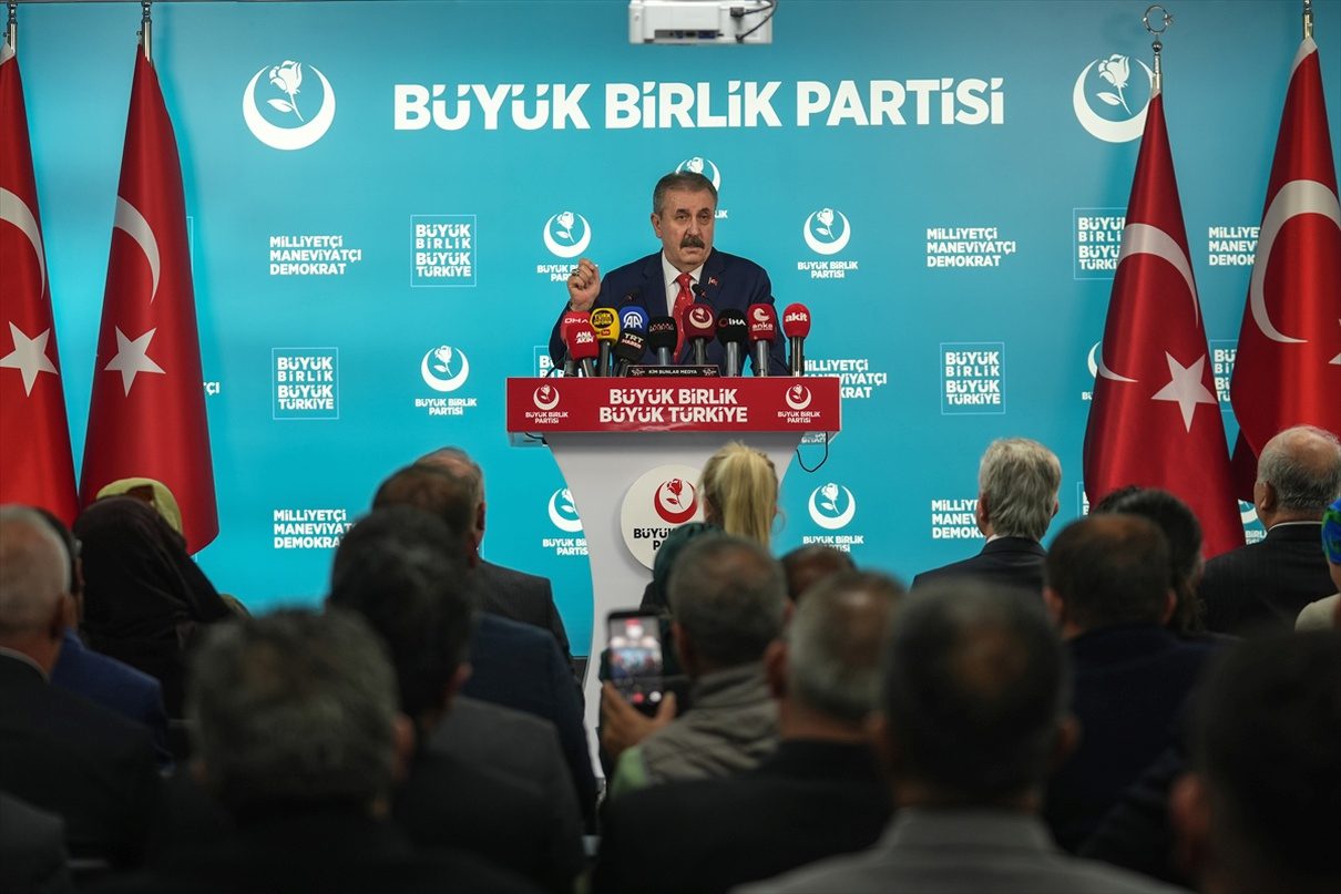 Destici, Türk Dünyası Zirvesi’nde birlik, dayanışma ve ortak hedeflerin önemini