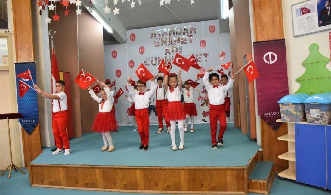 Eskişehir’de İÇEM öğrencileri, Cumhuriyet Bayramı’nı anlamlı bir gösteriyle kutladı; etkinlikten