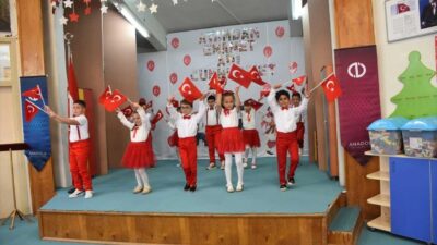 Eskişehir’de İÇEM öğrencileri, Cumhuriyet Bayramı’nı anlamlı bir gösteriyle kutladı; etkinlikten