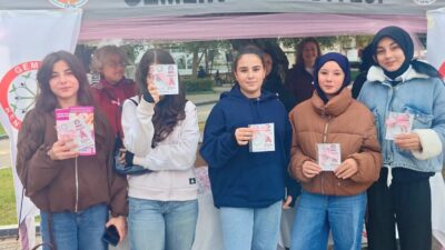Gemlik'te meme kanseri farkındalık etkinliği, erken teşhisin önemine dikkat çekerek