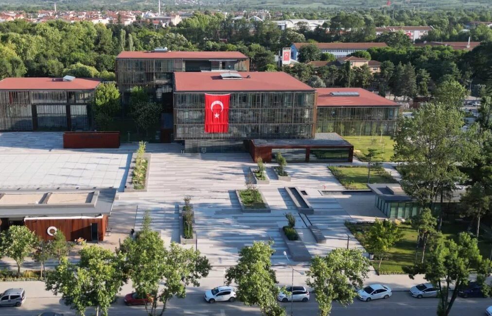 İnegöl Belediyesi'nin denetim raporu açıklandı. Kamu denetim süreçleri ve belediye