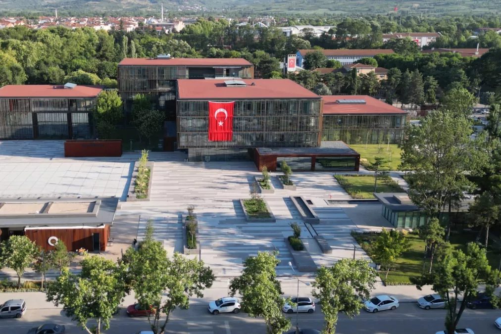 İnegöl Belediyesi'nin denetim raporu açıklandı. Kamu denetim süreçleri ve belediye