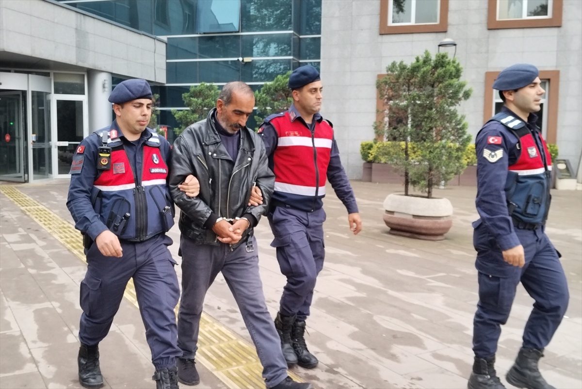 İnegöl'de altın hırsızlığı olayında tutuklama gerçekleşti. Detaylar ve gelişmeler için