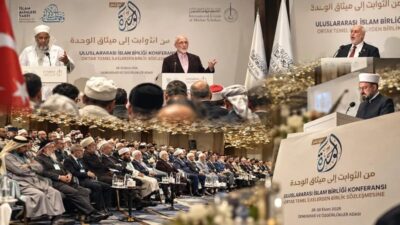 İslam dünyasında birlik ve dayanışmayı güçlendirmek amacıyla hazırlanan ortak sözleşmenin