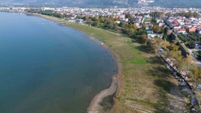 Yağışlara rağmen İznik Gölü’nde yaşanan çekilmenin nedenleri ve gölün su