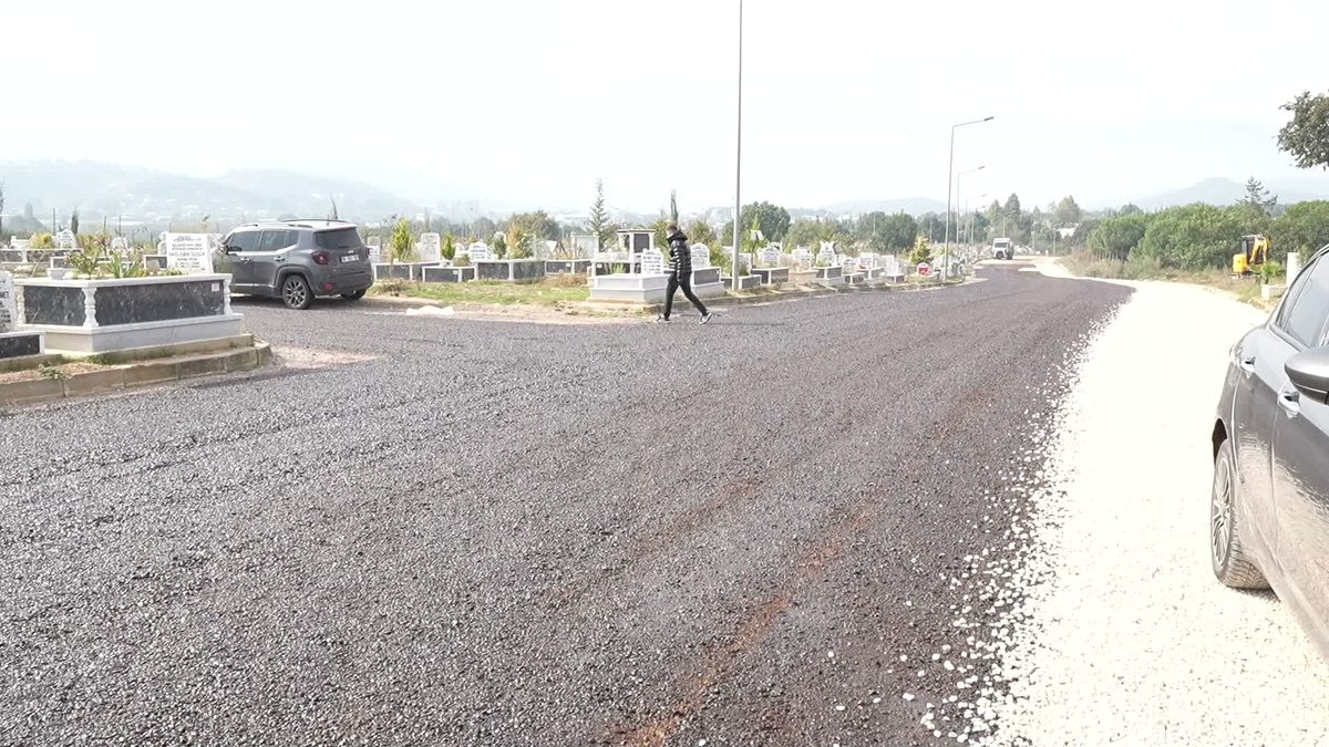 Kestel'de yol yenileme çalışmaları sürüyor. İlçe trafiği ve ulaşım güvenliği