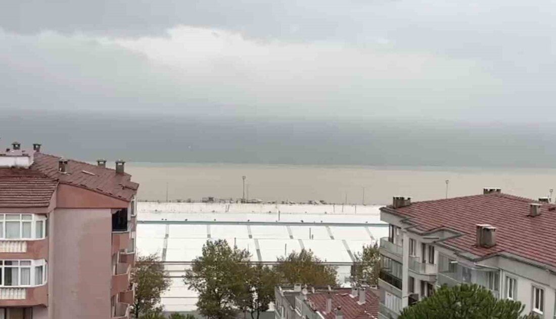 Mudanya'da yaşanan fırtına ve sağanak, bölgedeki olumsuz hava koşullarının detaylarını