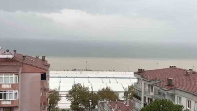 Mudanya'da yaşanan fırtına ve sağanak, bölgedeki olumsuz hava koşullarının detaylarını