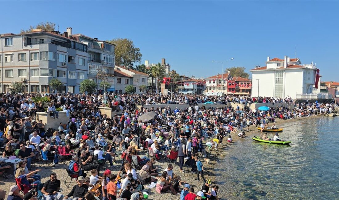 Mudanya'da gerçekleşen gösteri uçuşu, seyircilere unutulmaz anlar yaşattı ve büyük