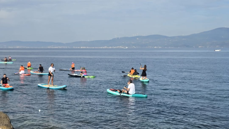 Mudanya'da Öğretmenler deniz üzerinde spor yaptı