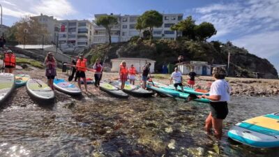 Mudanya'da öğretmenler, deniz üzerinde düzenlenen spor aktiviteleriyle hem sağlıklı yaşamı