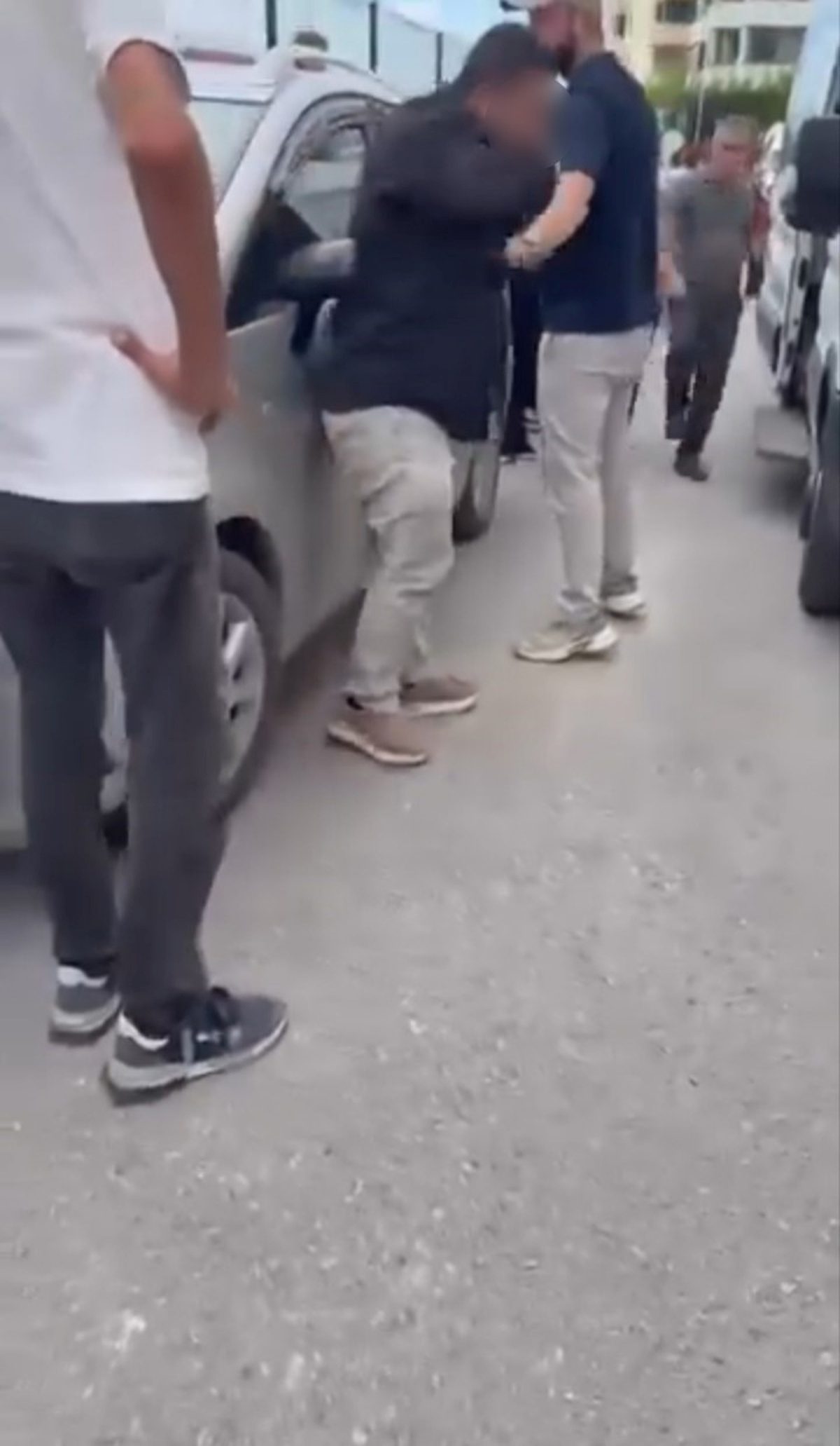 Mudanya'da servis şoförleri arasında çıkan kavga, olayın detayları ve gelişmeleri