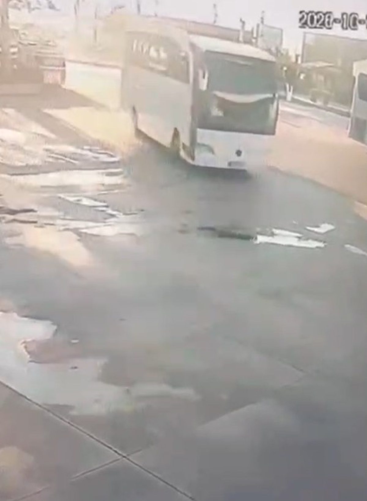 Mustafakemalpaşa'da otobüs molası anları güvenlik kameralarıyla kaydedildi, güvenlik ve ulaşım