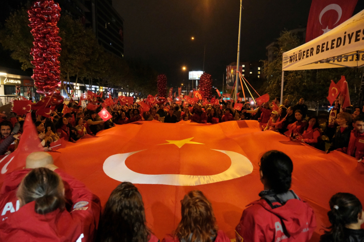 Nilüfer’de Cumhuriyet Coşkusu Can Bonomo’yla Sürdü