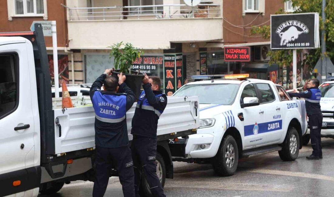 Nilüfer’de engelli ve bisiklet yollarının temizlik çalışmaları gerçekleştirildi, ulaşım güvenliği