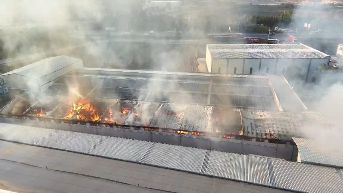 Nilüfer'de mobilya fabrikasında çıkan yangına ilişkin detaylar, olayın özellikleri ve
