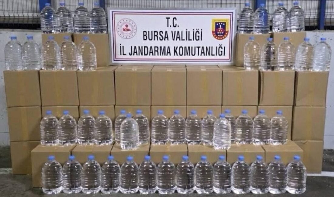 Osmangazi’de düzenlenen operasyonda 1.260 litre etil alkol ele geçirildi. Olayla