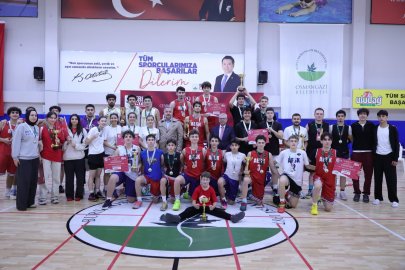 Osmangazi’de Cumhuriyet Coşkusu Potada Yaşandı