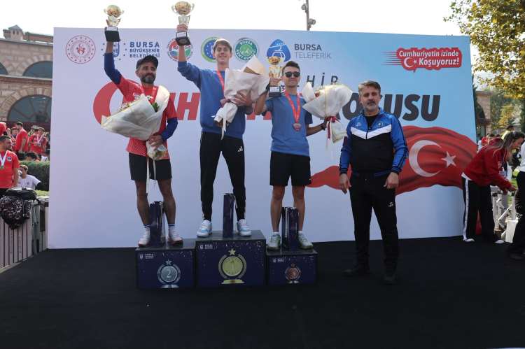 Osmangazi’de Cumhuriyet Koşusu Coşkusu
