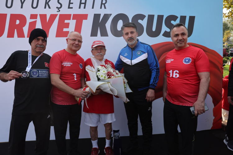 Osmangazi’de Cumhuriyet Koşusu Coşkusu