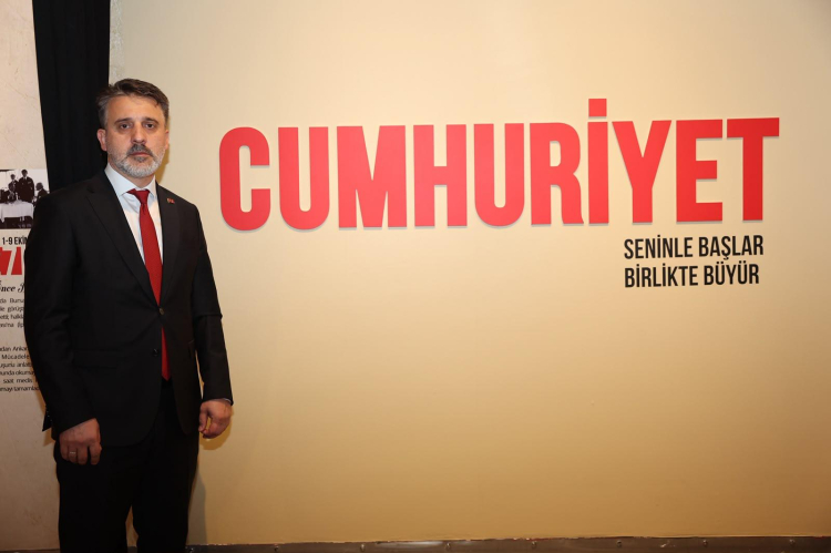 Osmangazi’de Cumhuriyet Sergisi Açıldı