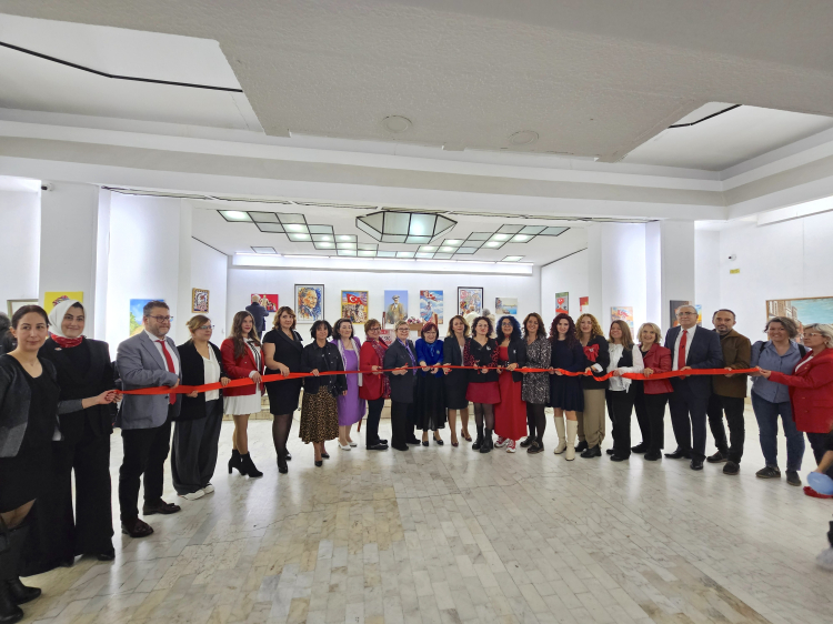 Osmangazi’de Cumhuriyet Sergisi Açıldı