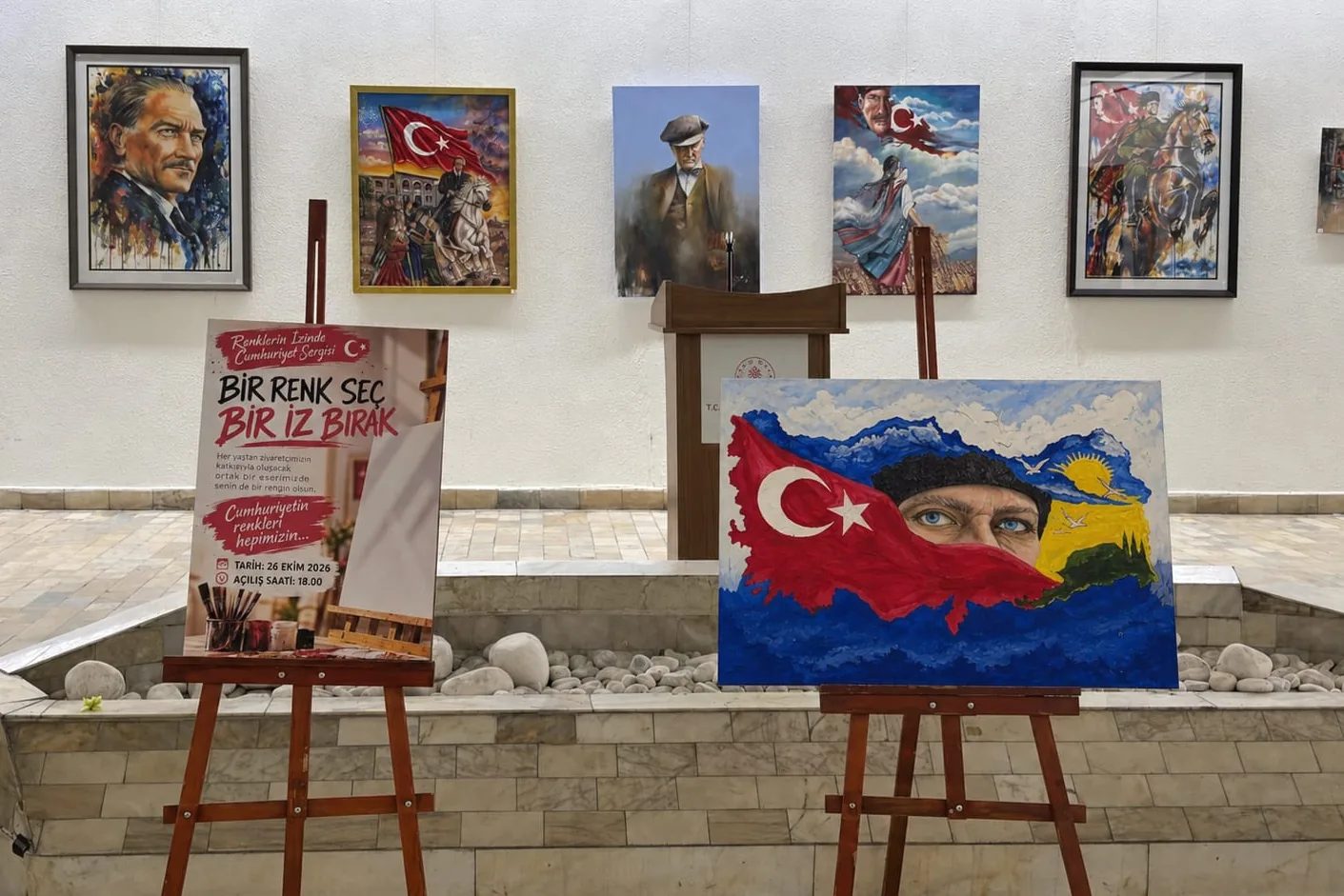 Osmangazi’de açılan Cumhuriyet Sergisi, Cumhuriyet’in değerlerini ve tarihsel mirasını ziyaretçilerle