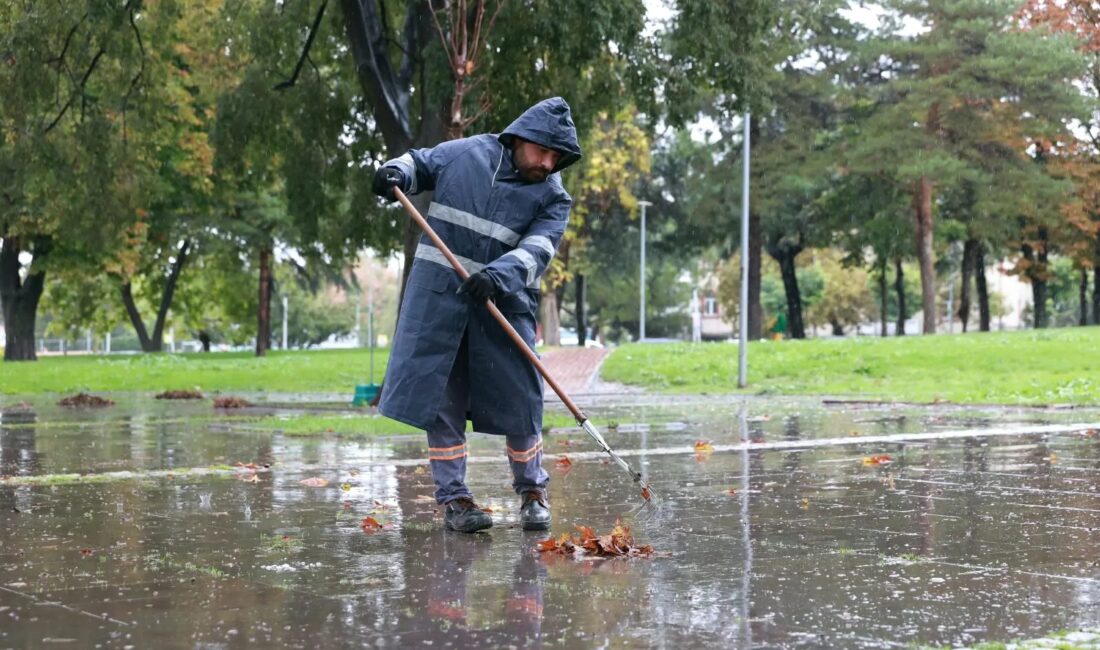 Osmangazi’de park ve yeşil alanların bakımı, estetik ve sağlıklı bir